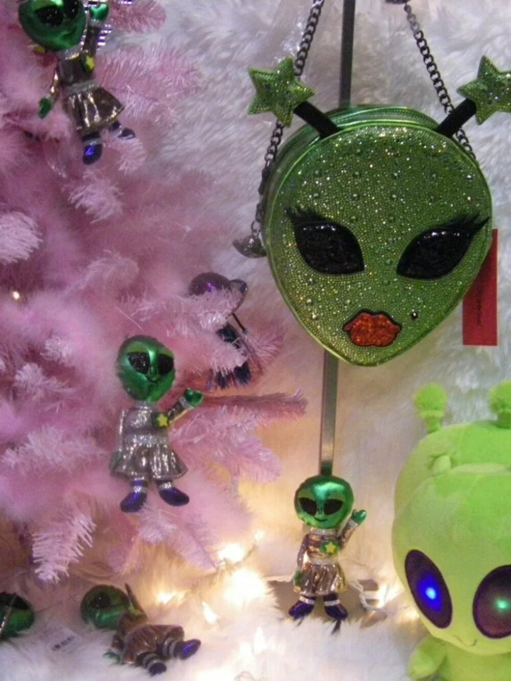 Betsey Johnson Exclusive Kitsch Lightup Out Of Your Orbit Bag Green Alien NWT - Picture 2 of 16